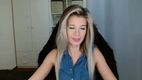 KristineAmore online show from 18, 11, 2025