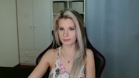 KristineAmore online show from 5, 3, 2026