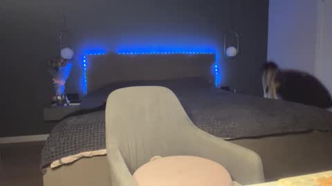 Snapshot of kristy_saint chatting on 2, 12, 2025 Kristi online show from 2, 12, 2025