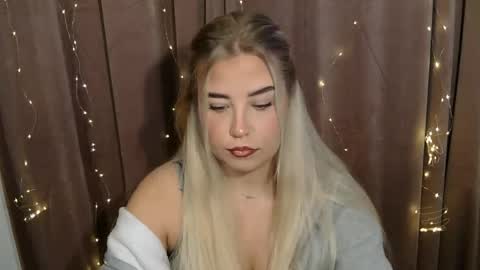 KristyFlowers online show from 2, 12, 2024