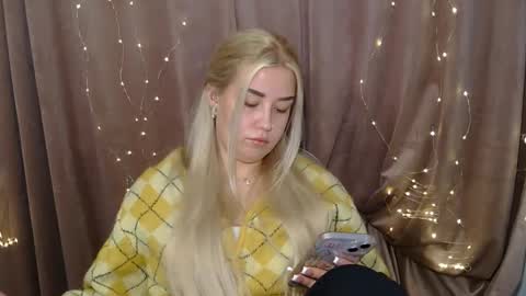 KristyFlowers online show from 20, 12, 2024