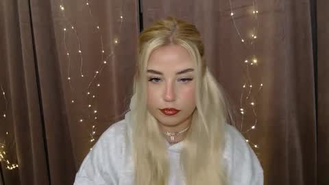 KristyFlowers online show from 6, 1, 2025