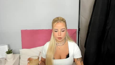 KristyFlowers online show from 13, 1, 2025