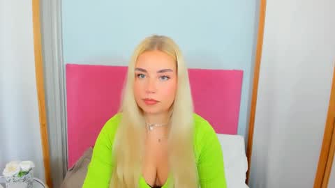 KristyFlowers online show from 1, 2, 2025