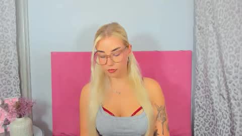 KristyFlowers online show from 11, 10, 2025
