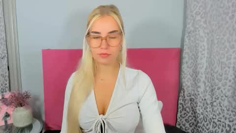 KristyFlowers online show from 12, 10, 2025
