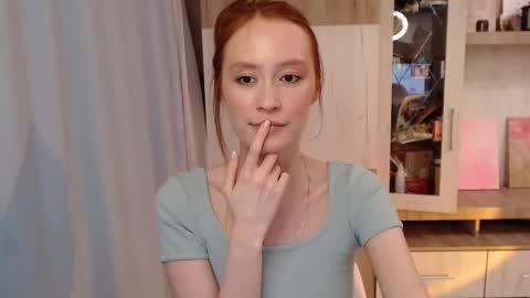 Snapshot of krisykkiss chatting on 10, 2, 2025 Krissy online show from 10, 2, 2025