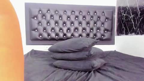 krixty online show from 1, 12, 2025