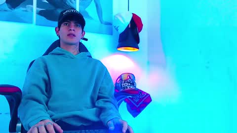 Snapshot of kroddy_sw chatting on 10, 1, 2025 justym online show from 10, 1, 2025