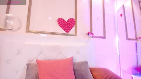 Snapshot of krystal_taylor23 chatting on 2, 3, 2025 Kystal Taylor online show from 2, 3, 2025