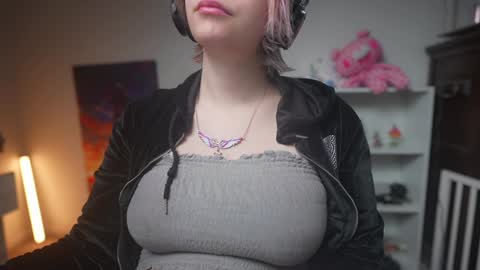 Snapshot of krystalsyxx chatting on 2, 2, 2025 Krystal Syx online show from 2, 2, 2025