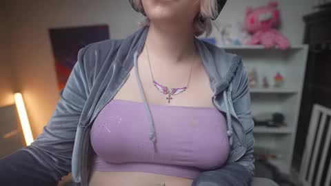 Snapshot of krystalsyxx chatting on 12, 2, 2025 Krystal Syx online show from 12, 2, 2025