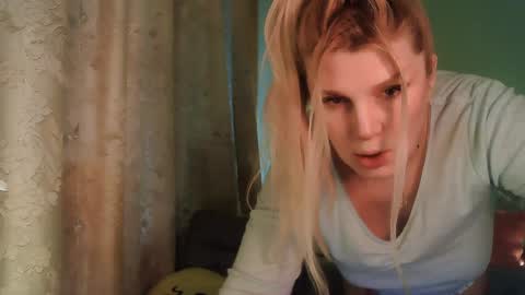 Snapshot of kudesnizza chatting on 11, 1, 2025 Annika MTF ts post -op online show from 11, 1, 2025