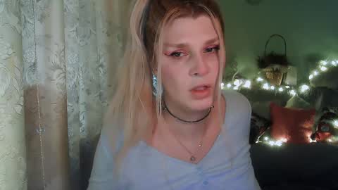 Snapshot of kudesnizza chatting on 22, 1, 2025 Annika MTF ts post -op online show from 22, 1, 2025