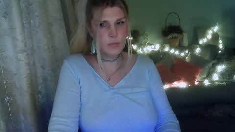 Snapshot of kudesnizza chatting on 14, 2, 2025 Annika MTF ts post -op online show from 14, 2, 2025