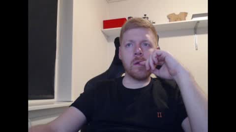 Snapshot of kunmig chatting on 1, 1, 2025 Christian online show from 1, 1, 2025