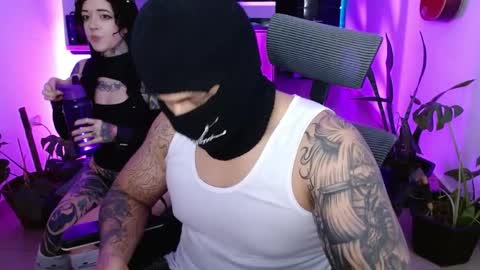 Snapshot of kuro_shir0 chatting on 13, 4, 2026 kuro_shir0 online show from 13, 4, 2026