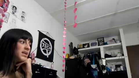 Snapshot of kuromi_less chatting on 24, 1, 2025 Kuromi Less online show from 24, 1, 2025