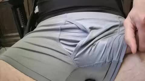 Snapshot of kvicali chatting on 4, 12, 2025 kvicali online show from 4, 12, 2025