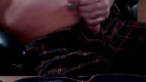 Snapshot of kwib34 chatting on 3, 1, 2025 kwib34 online show from 3, 1, 2025