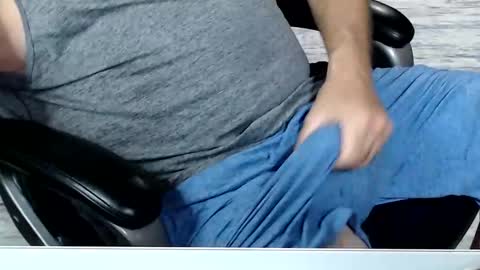 Snapshot of kwib34 chatting on 5, 10, 2025 kwib34 online show from 5, 10, 2025