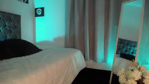 Snapshot of kyle__cooper chatting on 10, 1, 2025 Kyle Cooper online show from 10, 1, 2025