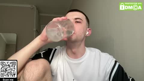 Snapshot of kyle_sxx chatting on 5, 5, 2026 JustDimasx online show from 5, 5, 2026