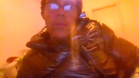 kylestrips4youq online show from 23, 11, 2025