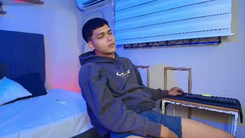 Kyliam online show from 12, 7, 2026