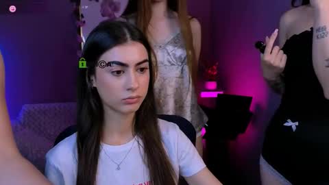 Snapshot of kylie_angel3 chatting on 14, 10, 2025 Kylie loves u online show from 14, 10, 2025