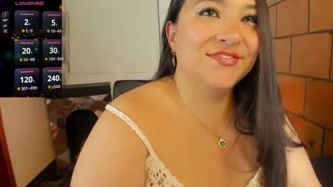 Snapshot of kylie_daniiels chatting on 8, 9, 2025 Kylie online show from 8, 9, 2025