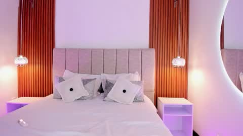 Snapshot of kylie_sofi chatting on 9, 2, 2026 kloe sofia online show from 9, 2, 2026