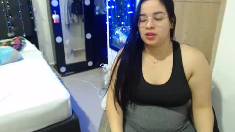 Snapshot of kylie_switch chatting on 12, 1, 2025 Instagram Kylie switch followme buy lovense here online show from 12, 1, 2025