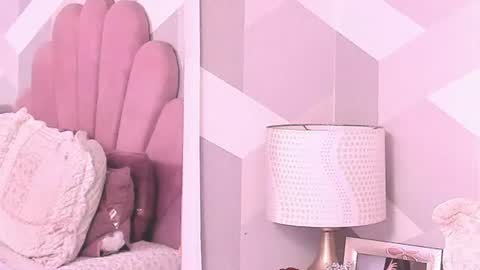 Snapshot of kyliemonnet chatting on 2, 7, 2026 Kylie jl online show from 2, 7, 2026