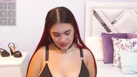 Snapshot of kyliiebaker chatting on 12, 6, 2026 Kylie online show from 12, 6, 2026