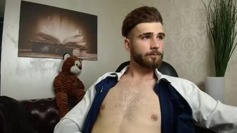 Snapshot of kyloeast chatting on 9, 6, 2026 KyloEast online show from 9, 6, 2026