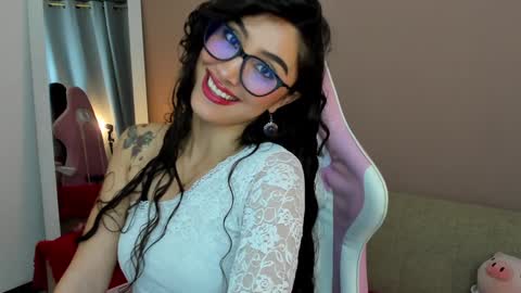 Snapshot of kymgiraldo8 chatting on 15, 1, 2025 Kym Giraldo online show from 15, 1, 2025