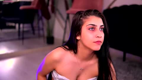 Snapshot of kyrabliss chatting on 14, 12, 2025 Maria online show from 14, 12, 2025