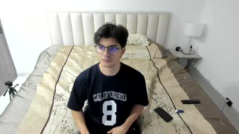 Snapshot of kyron__jobs chatting on 25, 3, 2026 kyron online show from 25, 3, 2026