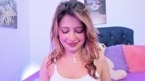 Snapshot of kyvella_myric chatting on 20, 10, 2025 Kyvella Myric online show from 20, 10, 2025