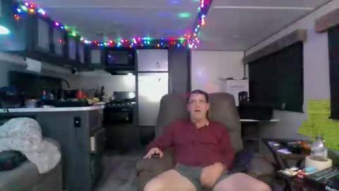 l8tniter online show from 15, 12, 2025