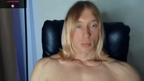 Snapshot of l_adonis_l chatting on 28, 5, 2026 Adonis online show from 28, 5, 2026