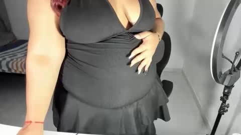 la_pequena_culona online show from 21, 5, 2026