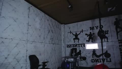 labrinthteasing online show from 17, 10, 2025