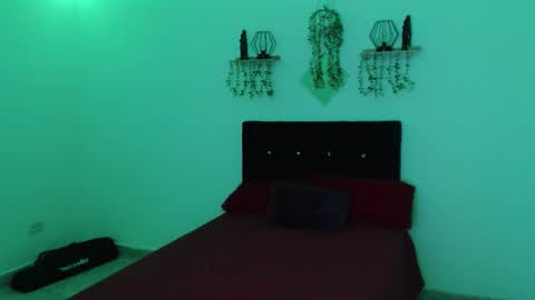 labrinthteasing online show from 27, 3, 2026