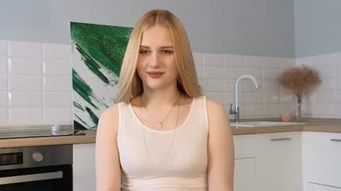 Snapshot of lachelleellwanger chatting on 17, 7, 2026 Kate online show from 17, 7, 2026