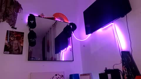 lachicadeldiablo online show from 4, 3, 2026