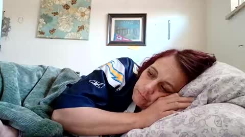 Snapshot of lacybell chatting on 10, 1, 2025 lacybell online show from 10, 1, 2025