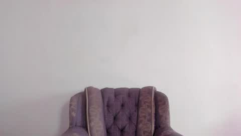 Akyra  online show from 16, 9, 2025