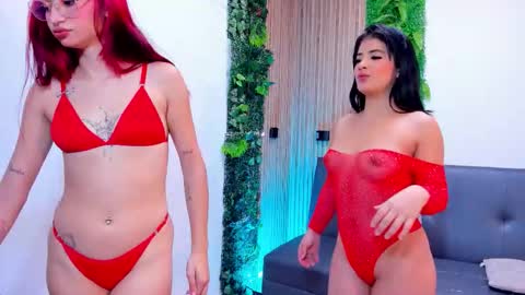 Snapshot of ladies_wallen chatting on 2, 3, 2026 ladies_wallen online show from 2, 3, 2026